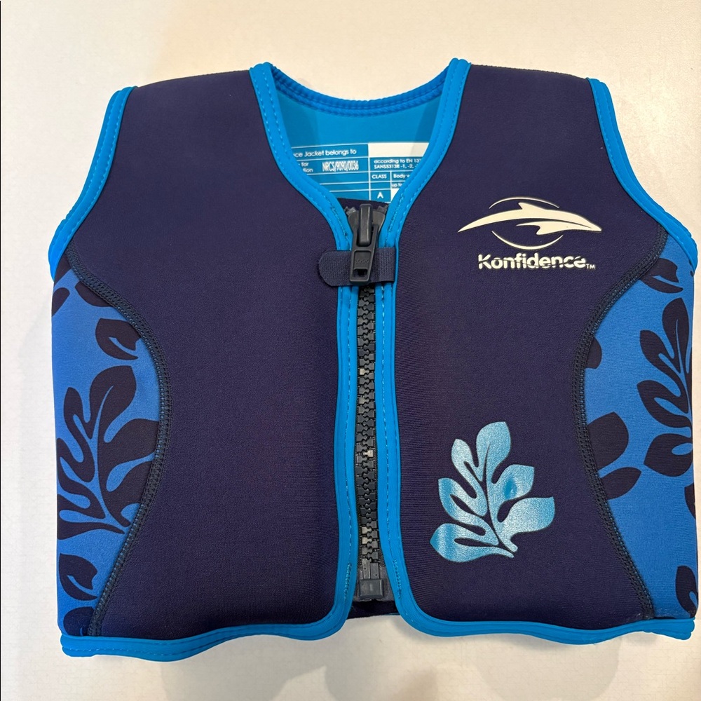 The Original Konfidence swim jacket 4-5 years old